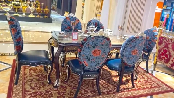 Glass-Top Dining Set – 6-Seater Royal Bloom