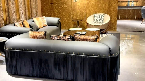 Savanna Noir Living Set – Exotic Elegance in Animal Print